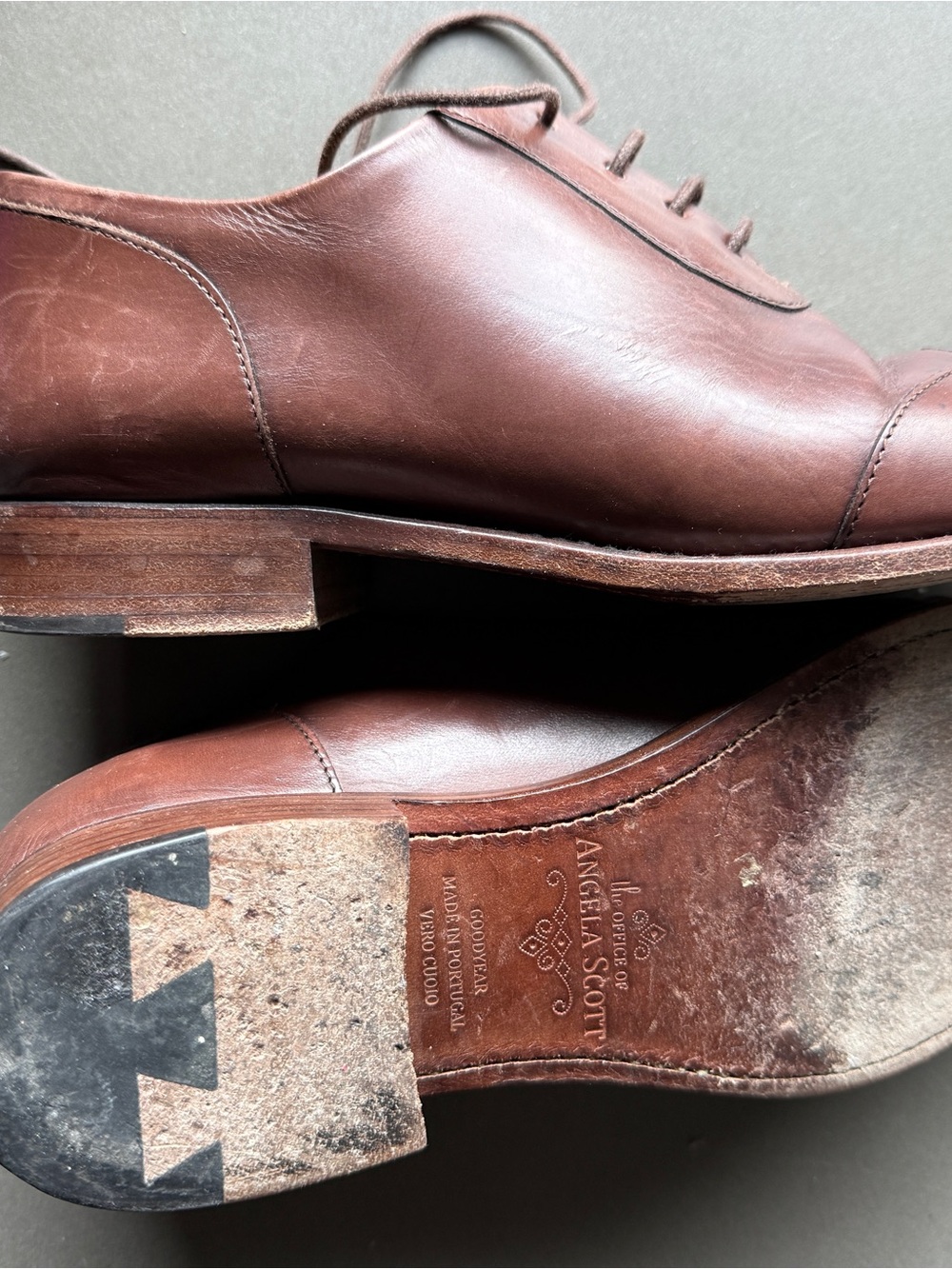 TOOAS Women's Brown Leather Lace-Up Oxford Shoes - Picture 14 of 15